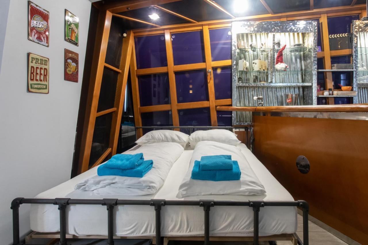 Stay In Pub Kamera Klub Apatment-City Center Ljubljana Ngoại thất bức ảnh