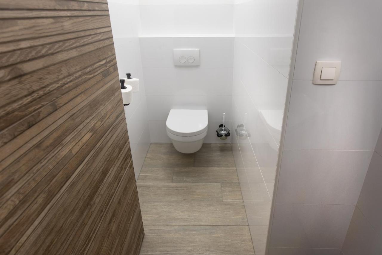 Stay In Pub Kamera Klub Apatment-City Center Ljubljana Ngoại thất bức ảnh
